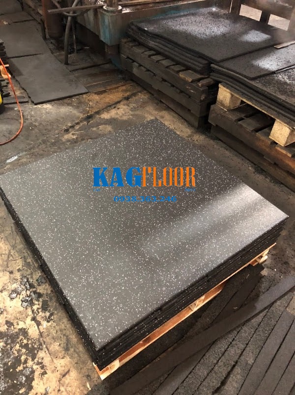 gach-cao-su-1000x1000x20mm-C4.JPG (213 KB)