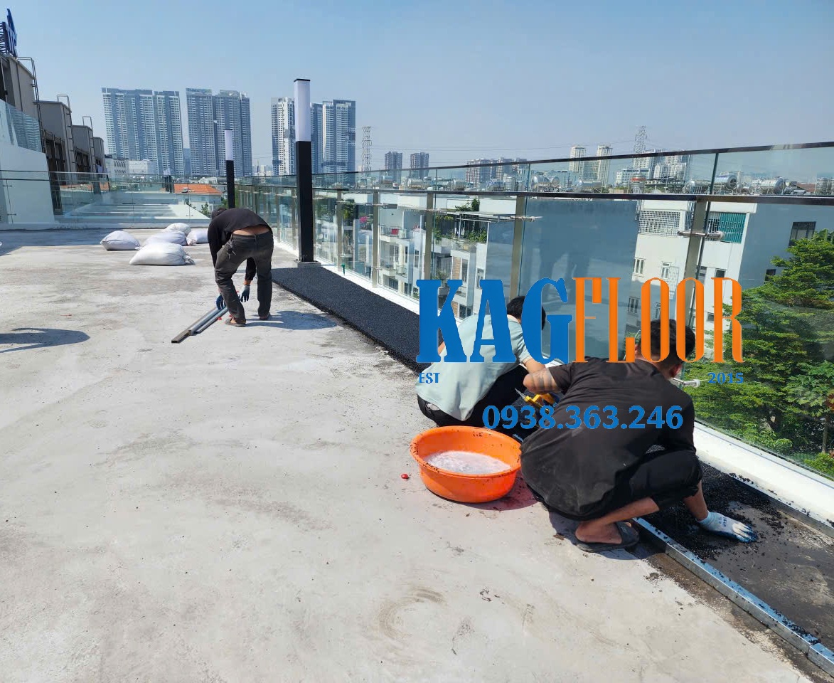 thi-cong-lop-den-epdm.jpg (338 KB)