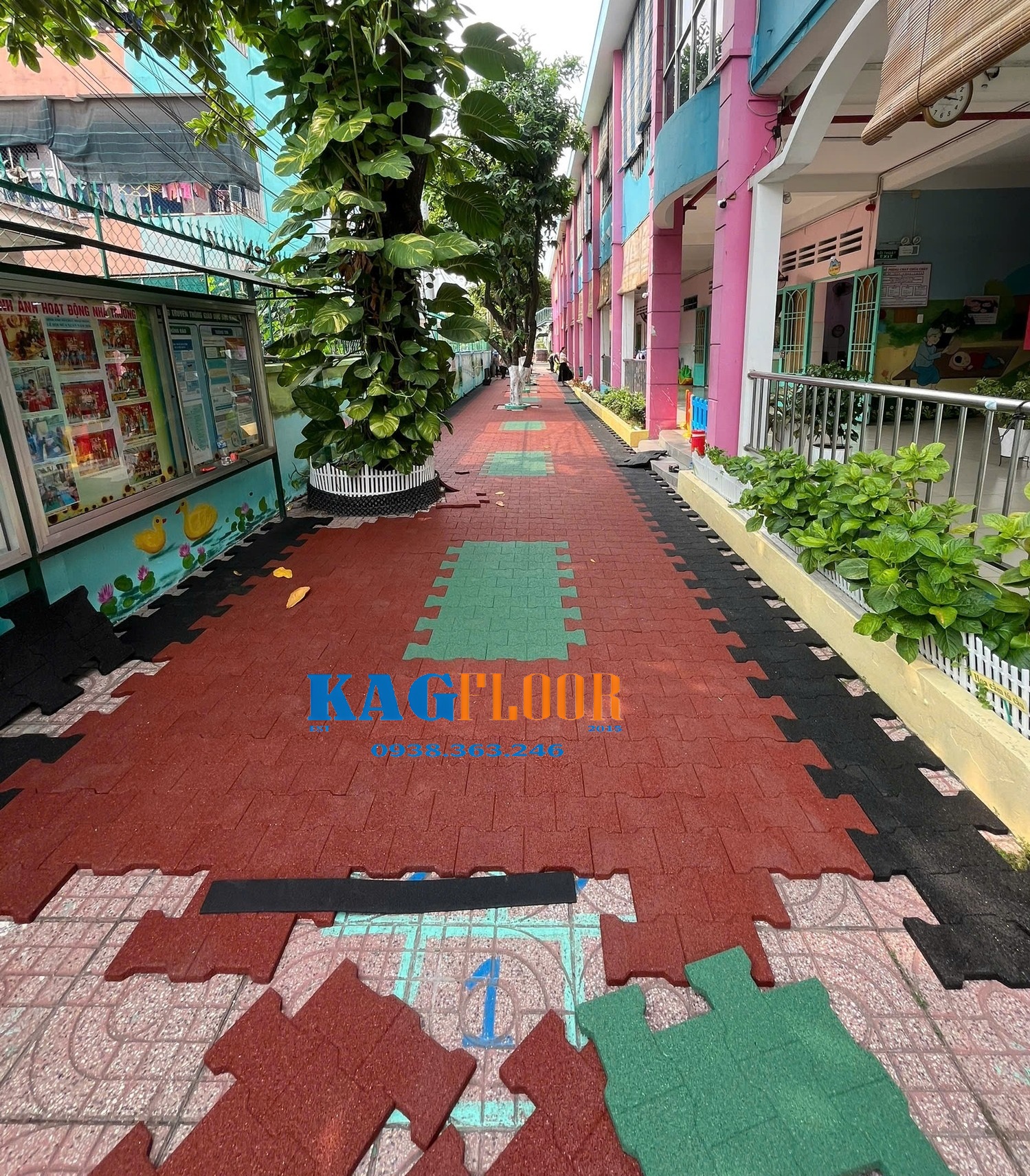 Gạch an toàn cho lối đi từ cao su