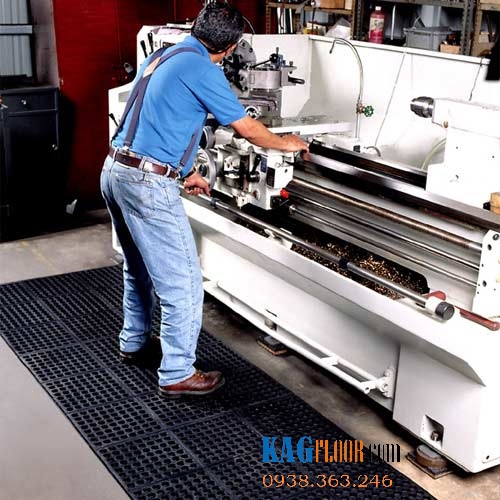 Thảm đứng máy CNC, máy tiện, máy phay